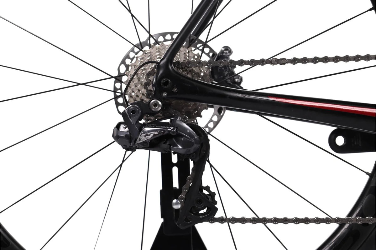 Trek Emonda SLR 7 Di2 – Vélo de Route Carbone Shimano Ultegra Électronique