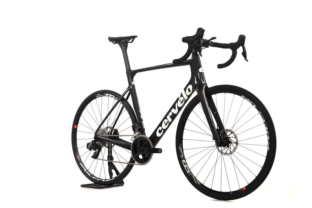 Cervélo Soloist – Vélo de Route Carbone SRAM Rival eTap AXS 12v