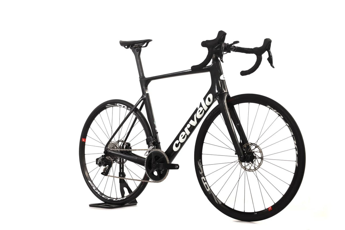 Cervélo Soloist – Vélo de Route Carbone SRAM Rival eTap AXS 12v