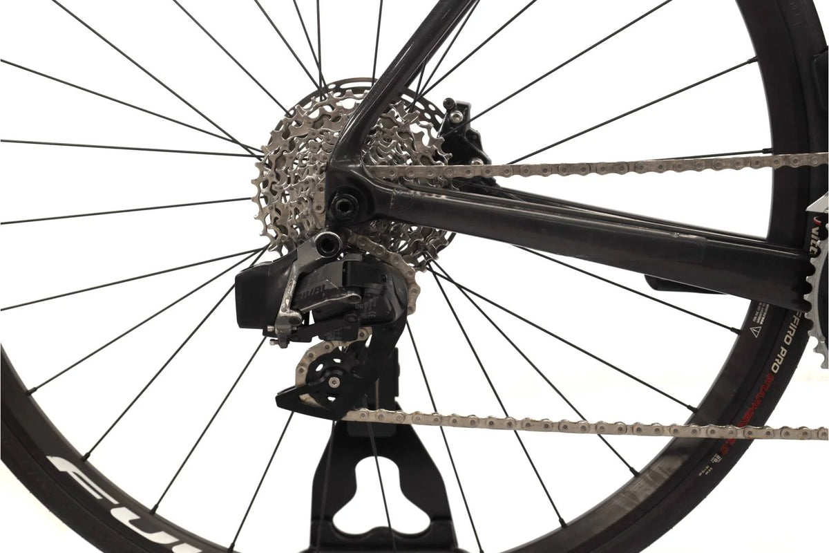 Cervélo Soloist – Vélo de Route Carbone SRAM Rival eTap AXS 12v