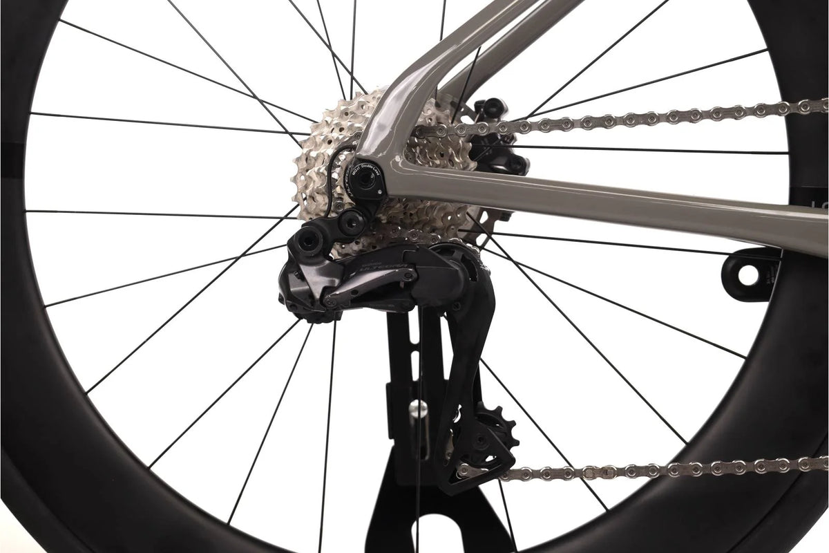 Cannondale SystemSix HI-MOD – Vélo de Route Aéro Carbone Shimano Ultegra Di2 12v