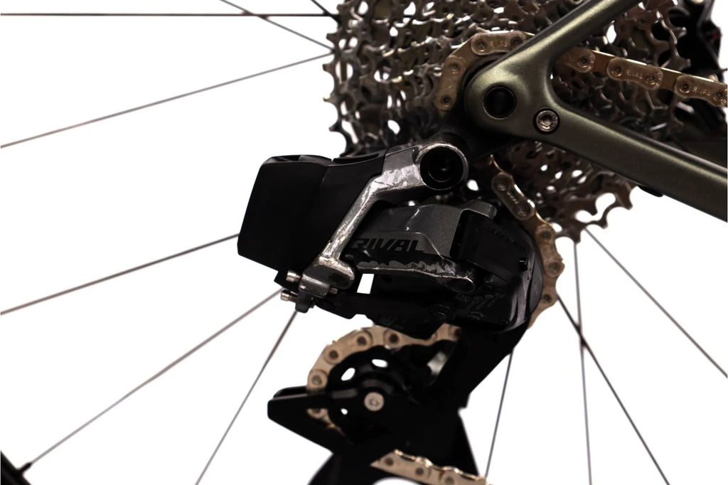 Specialized Aethos Comp – Vélo de Route Carbone SRAM Rival eTap AXS 12v