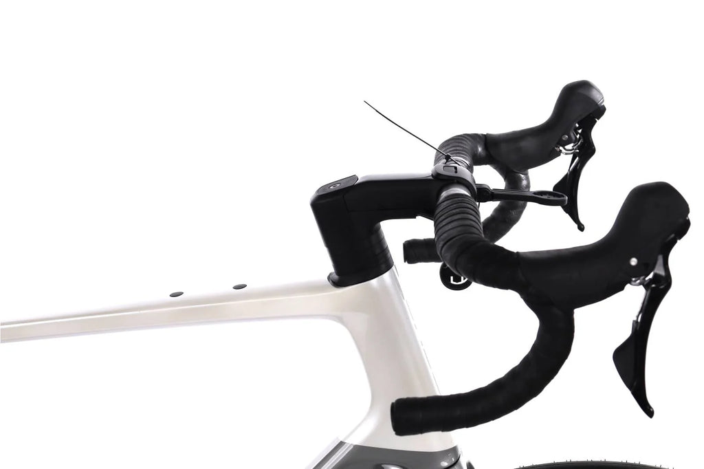 Focus Paralane 8.7 – Vélo de Route Carbone Shimano 105 Disque – Taille XL
