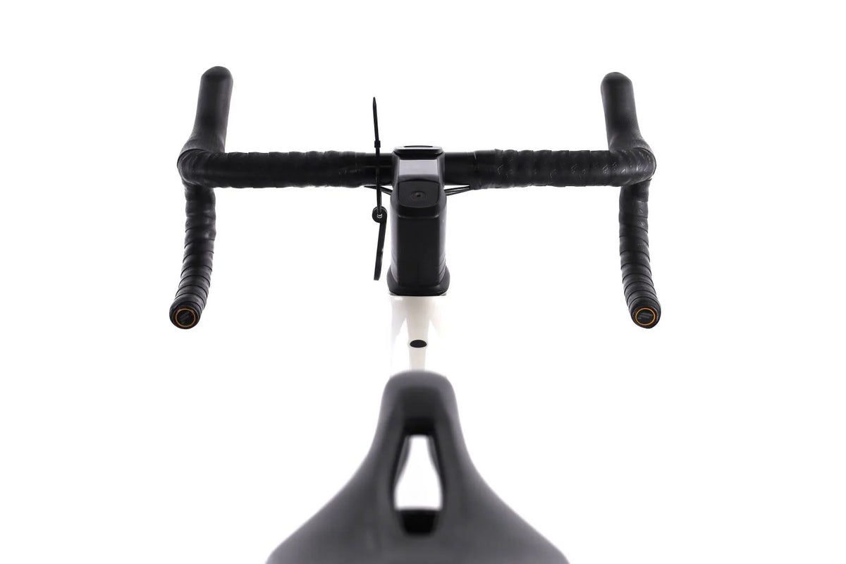 Focus Paralane 8.7 – Vélo de Route Carbone Shimano 105 Disque – Taille XL