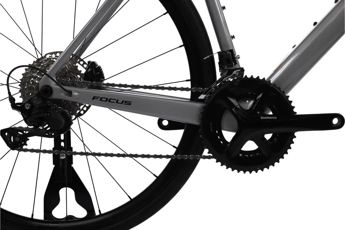 Focus Paralane 8.7 – Vélo de Route Carbone Shimano 105 Disque – Taille XL