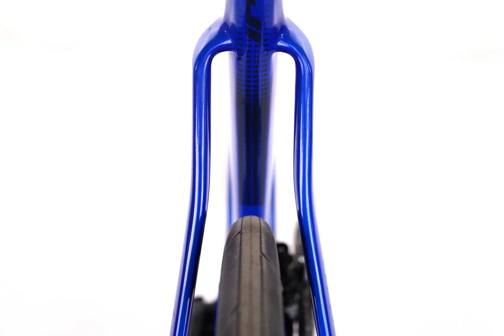Fuji Transonic 2.3 – Vélo de Route Aéro Carbone Shimano 105/Ultegra Disque – Taille 58