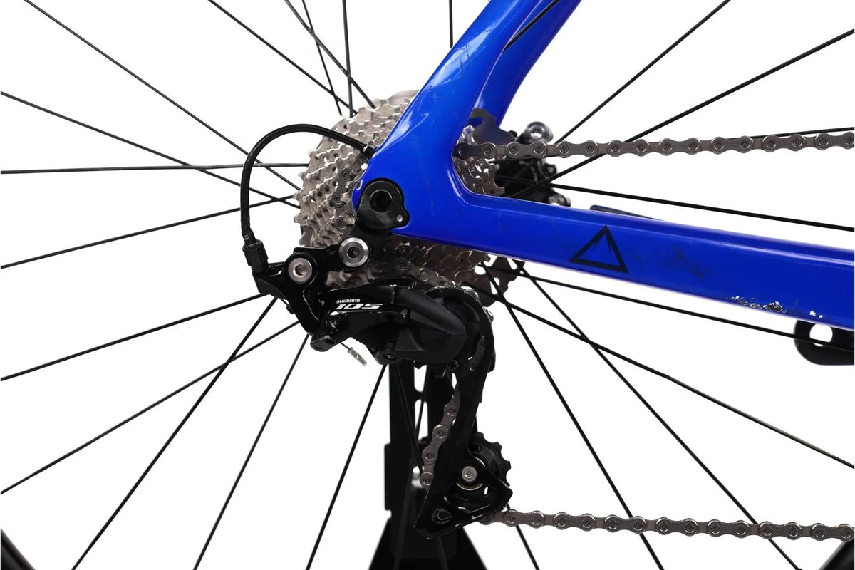 Fuji Transonic 2.3 – Vélo de Route Aéro Carbone Shimano 105/Ultegra Disque – Taille 58