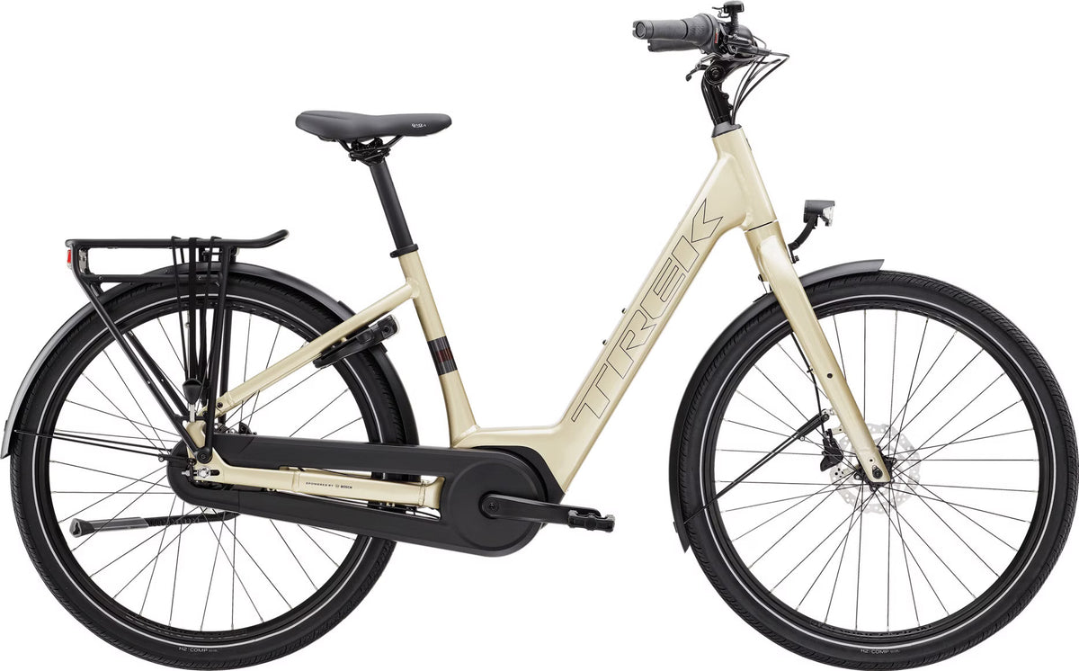 Vélo de Ville Électrique Trek District+ 1 Lowstep Shimano Nexus 7V 400Wh 700mm Beige