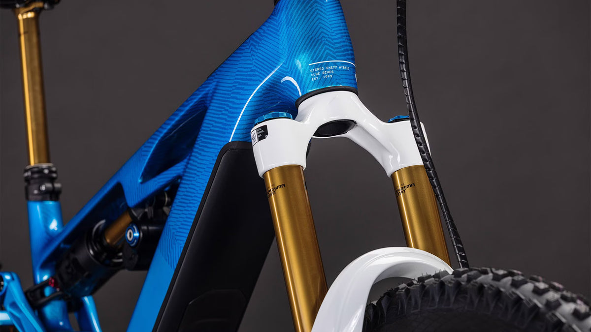Cube Stereo Hybrid One77 HPC AT 800 – VTT Électrique Carbone Bosch 800Wh 120 Nm Shimano XT Di2 Mullet 29"/27.5" – Bleu Actionteam 2026