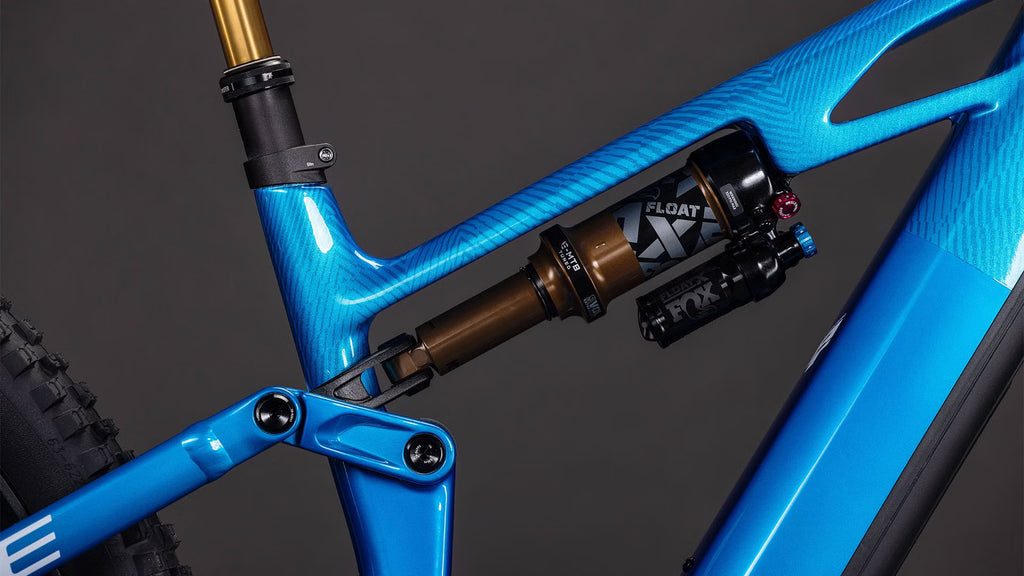 Cube Stereo Hybrid One44 HPC AT 800 – VTT Électrique Carbone Bosch 800Wh 120 Nm 29" – Bleu Actionteam 2026