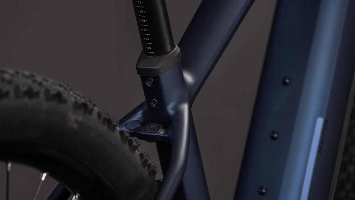 VTT Électrique Cube Reaction Hybrid Performance 600 – Bosch Performance Line 75Nm, 600Wh, Shimano Cues 9V, 29'' Bleu Indigo 2026