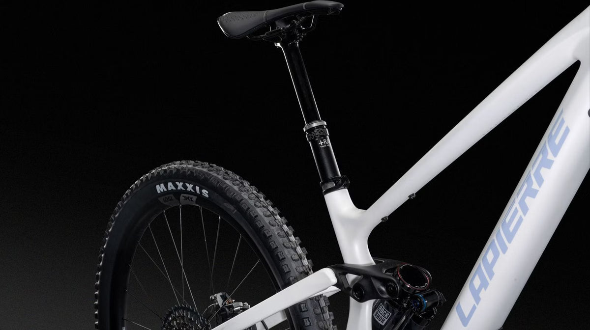 Lapierre Zesty CF 9.9 – VTT Tout-Suspendu Carbone SRAM GX Eagle AXS 12v 29" – Beige 2025