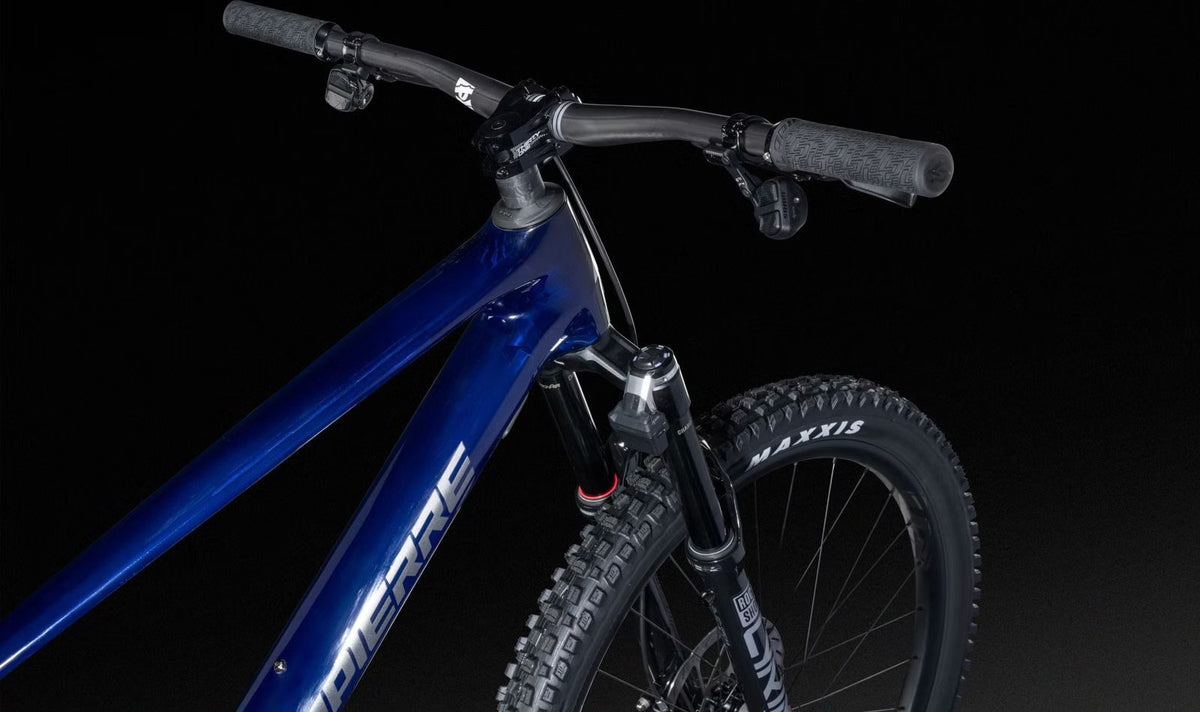 Lapierre Zesty CF 10.9 – VTT Tout-Suspendu Carbone SRAM X0 Eagle AXS 12v 29" – Bleu Translucide 2025