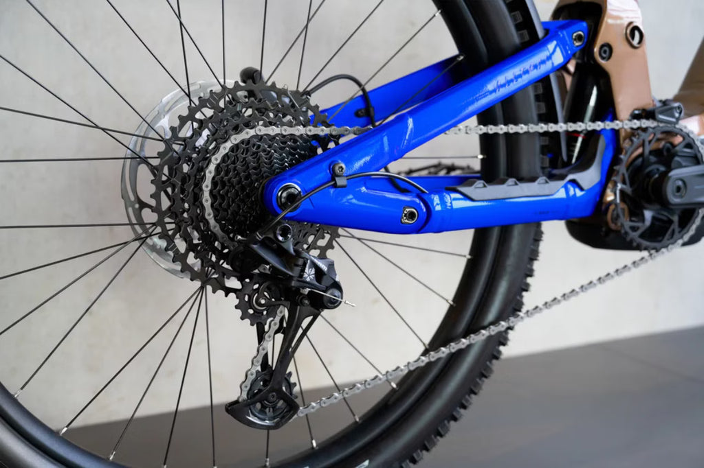 Haibike AllTrail 6 29"/27.5" VTT Électrique Tout-Suspendu Bosch 800 Wh Marron/Bleu 2026